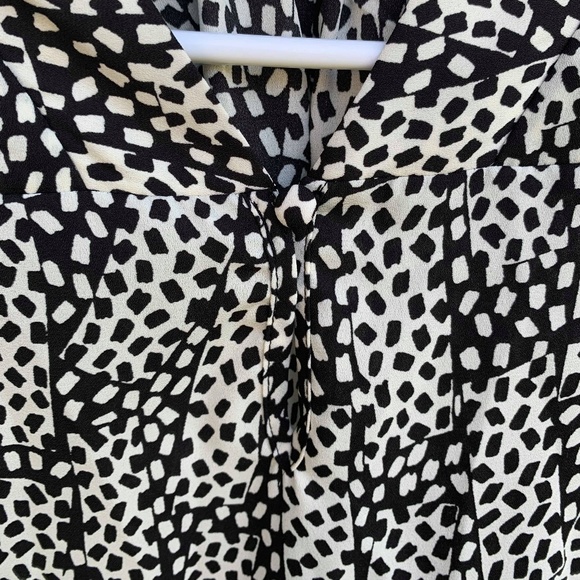 SLEEVELESS BLOUSE - Picture 3 of 3